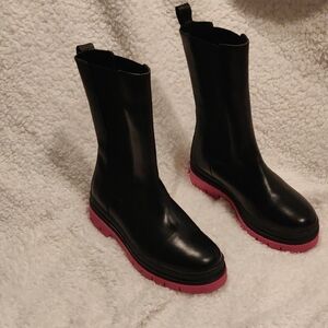 New! Schuhengel Leather Black and Pink Platform Women's Boots Sz 38 Side Elastic